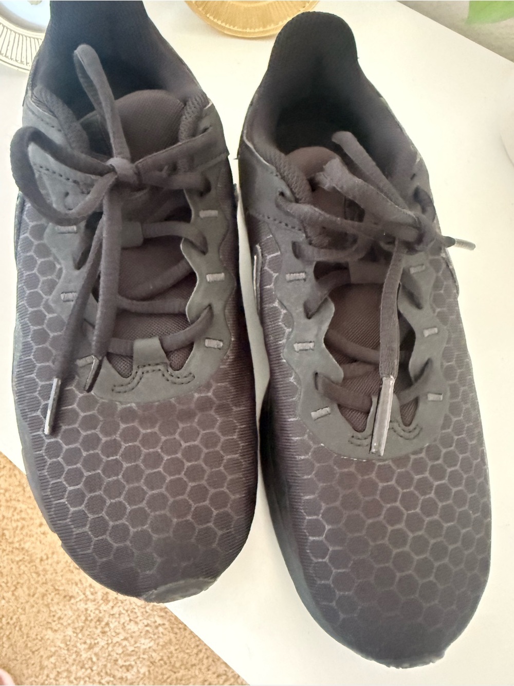 Nike Black women Athletic Sneakers - Picture 3 of 4